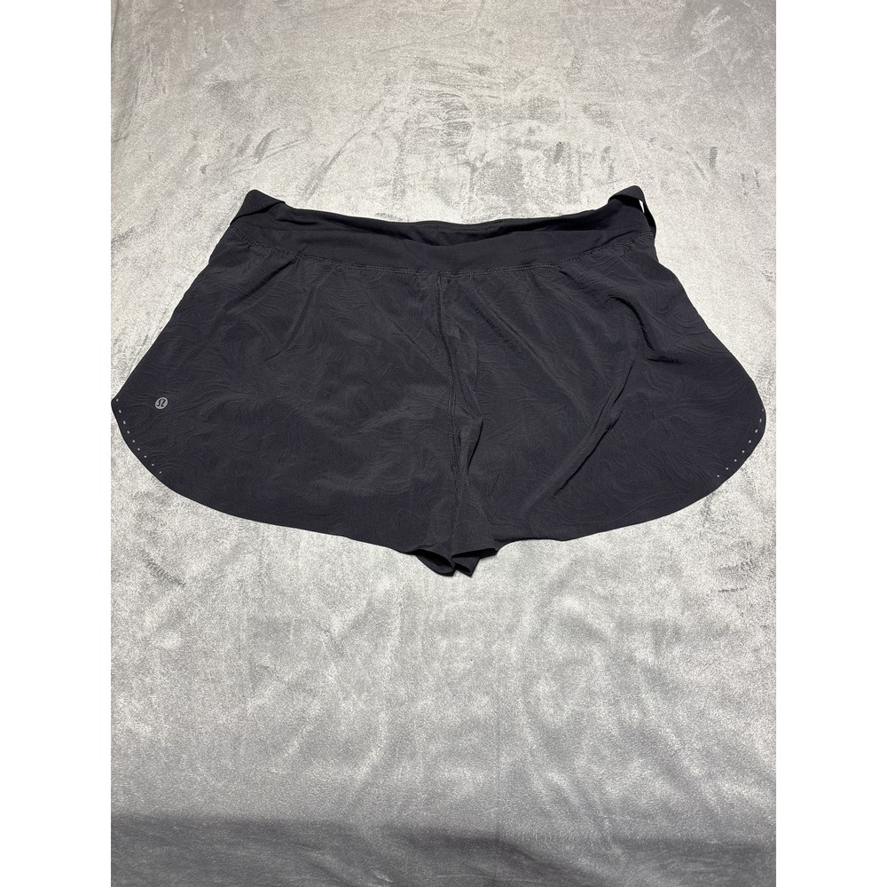 Lululemon Women SZ 14 Black Fast Free High Rise Airflow Shorts 2" Inseam W7CNBS